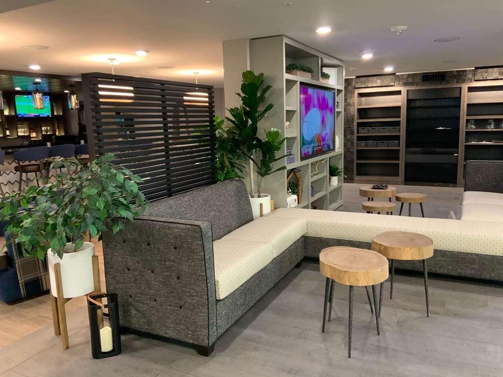 Oxford Suites Portland - Jantzen Beach Dalaman gambar