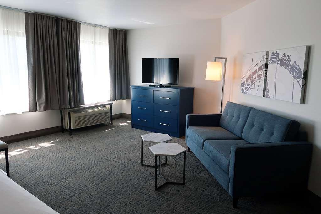Oxford Suites Portland - Jantzen Beach Bilik gambar